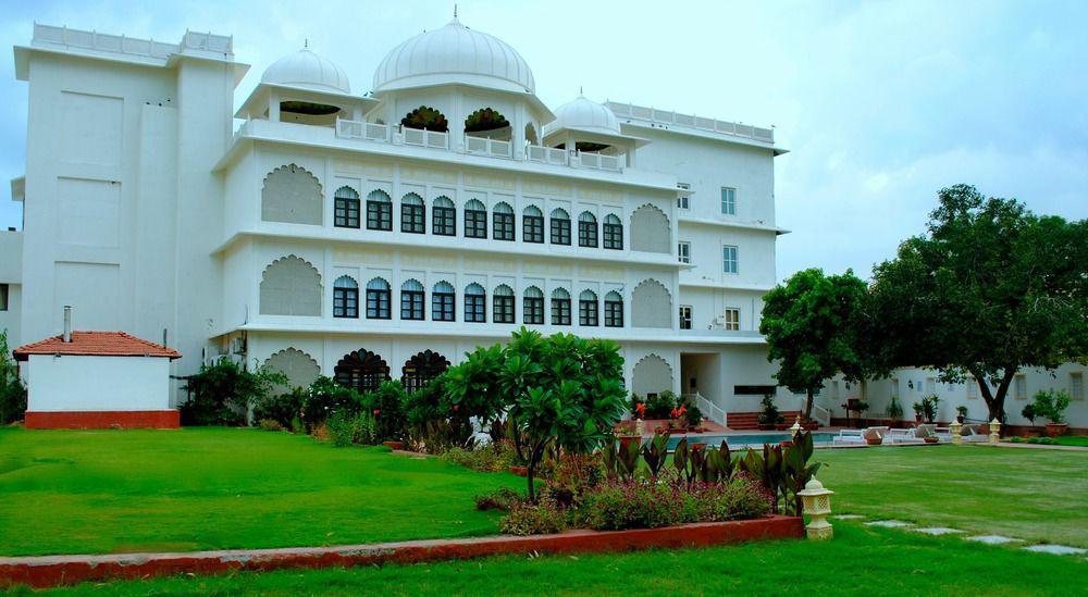 Treehouse Anuraga Palace Hotel Sawai Madhopur Buitenkant foto