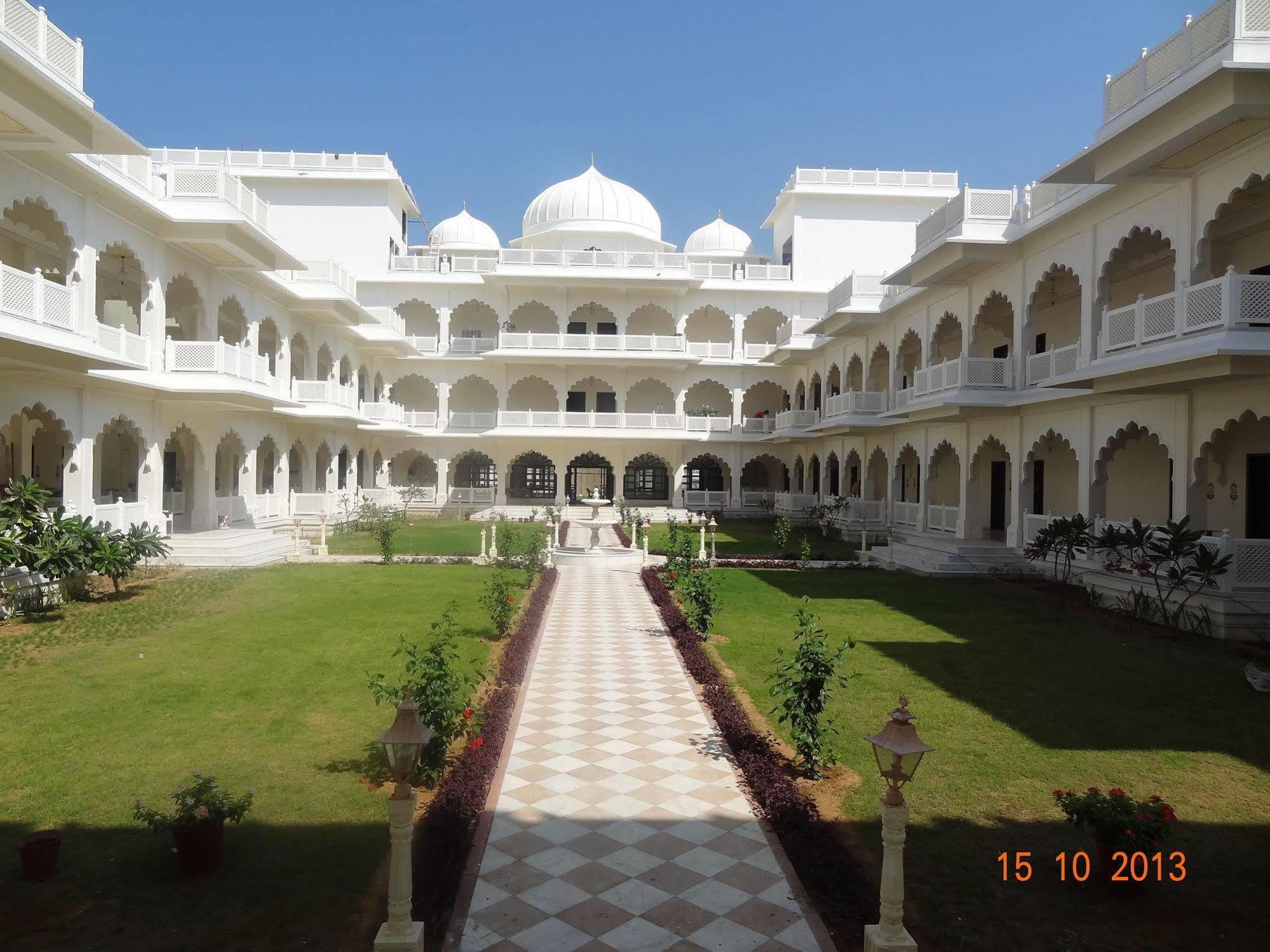 Treehouse Anuraga Palace Hotel Sawai Madhopur Buitenkant foto