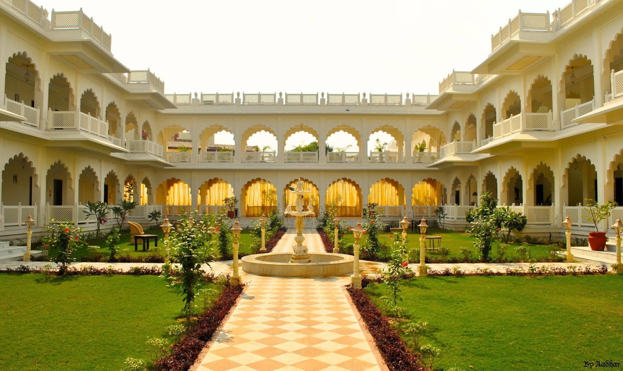 Treehouse Anuraga Palace Hotel Sawai Madhopur Buitenkant foto